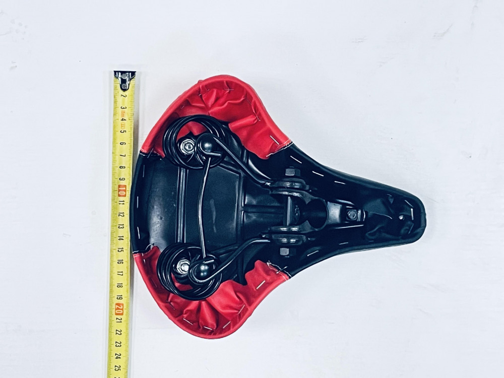 Сиденье двухцветное на пружинах тип Россия AZ-034 C, код 40410