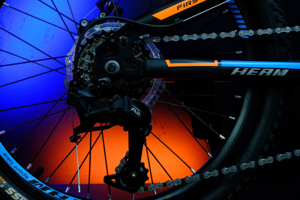 Heam First 207 Матовый Чёрно/Оранжевый/Синий