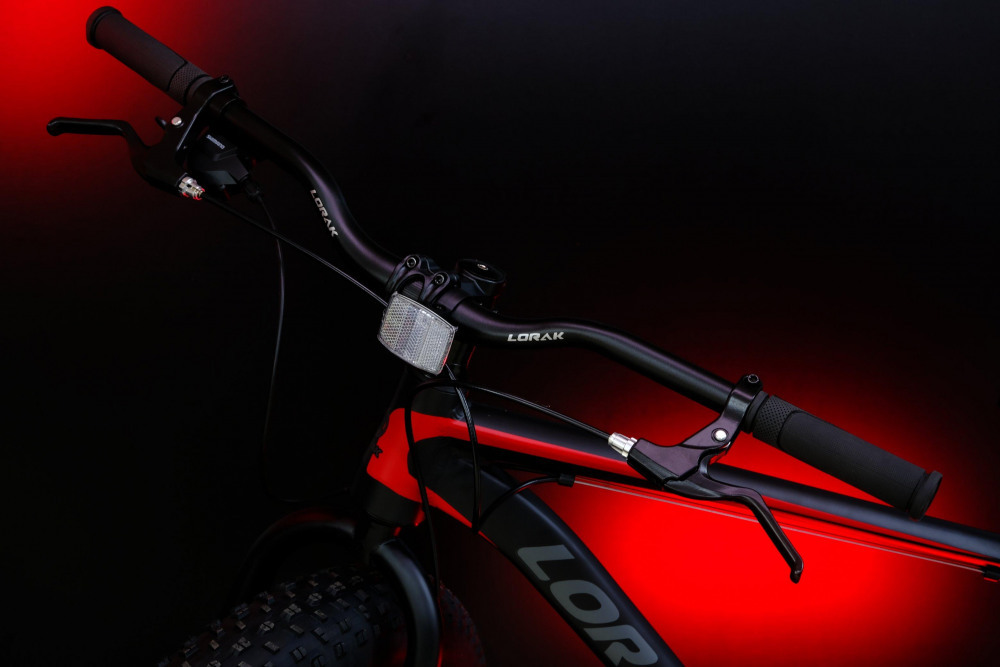 LORAK FAT Safe 26 Матовый Чёрный/Красный рама 21 (на рост 183-190)